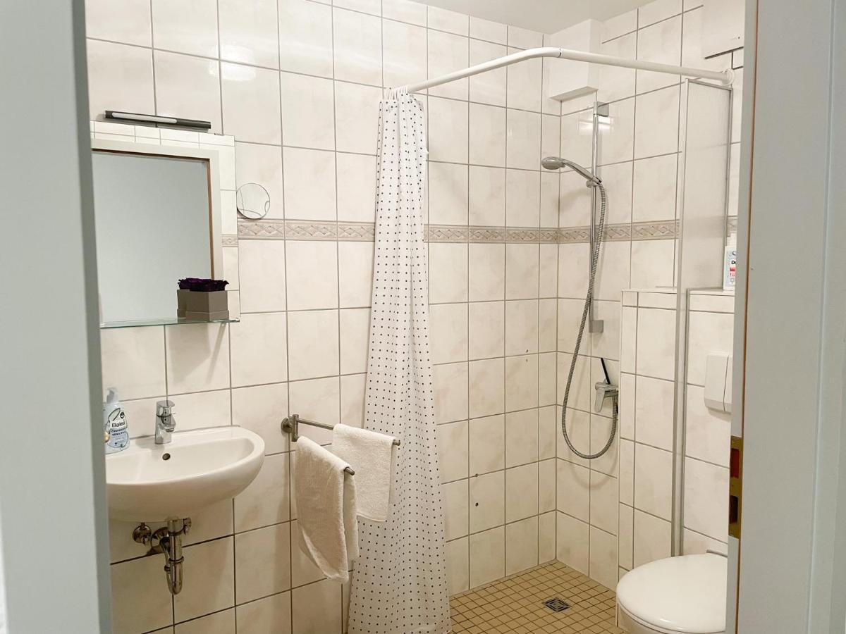 Ferienzimmer Adalonia Hotel Greifswald Bagian luar foto